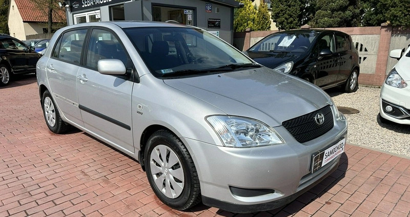 Toyota Corolla cena 8800 przebieg: 175000, rok produkcji 2003 z Głubczyce małe 137